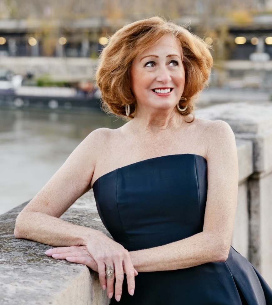 Alternate photo of Robin Godwin